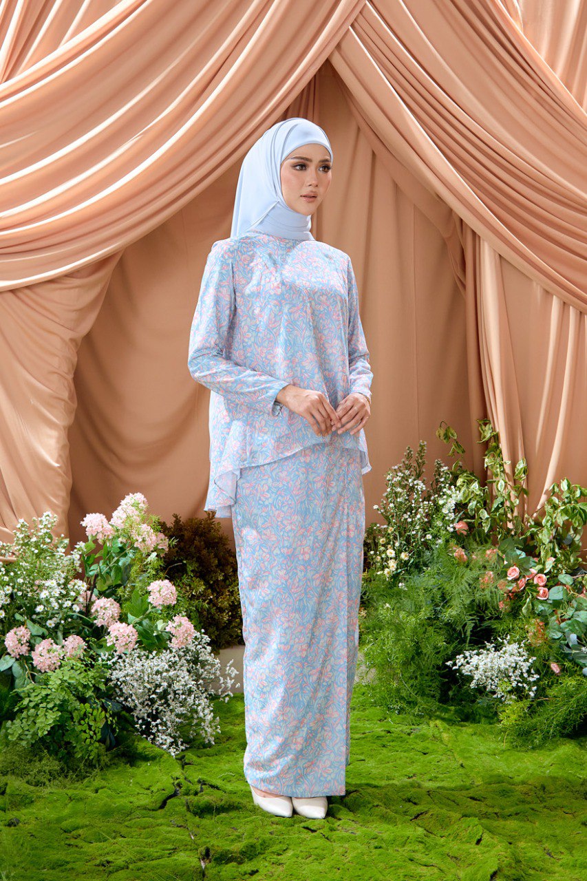 Kurung Azalea (Preorder)
