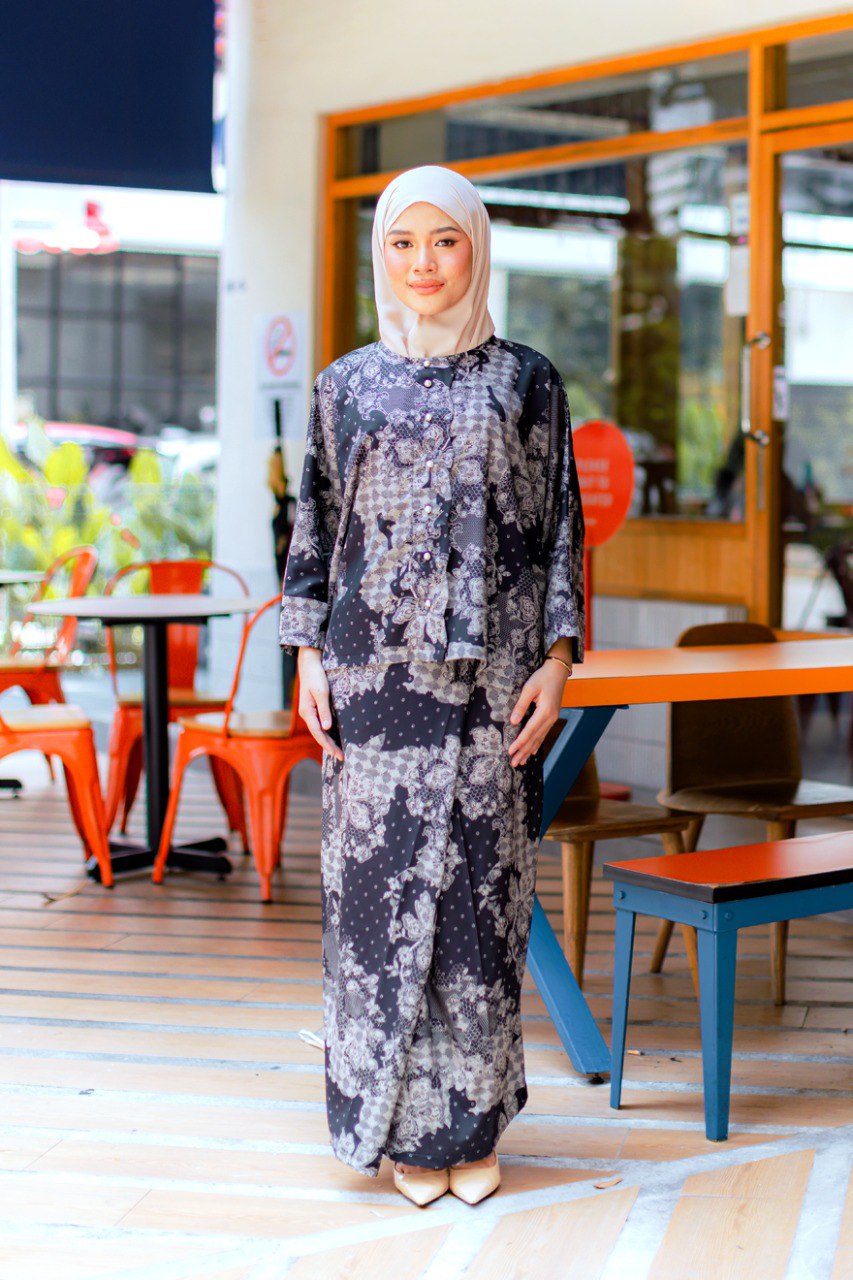 Kurung Dahlia (Preorder)