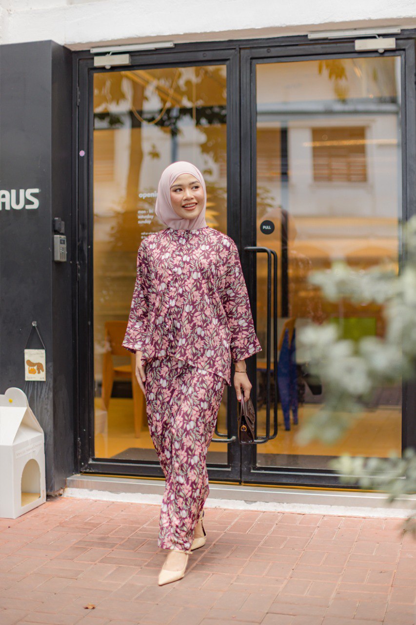 Kurung Dahlia (Preorder)