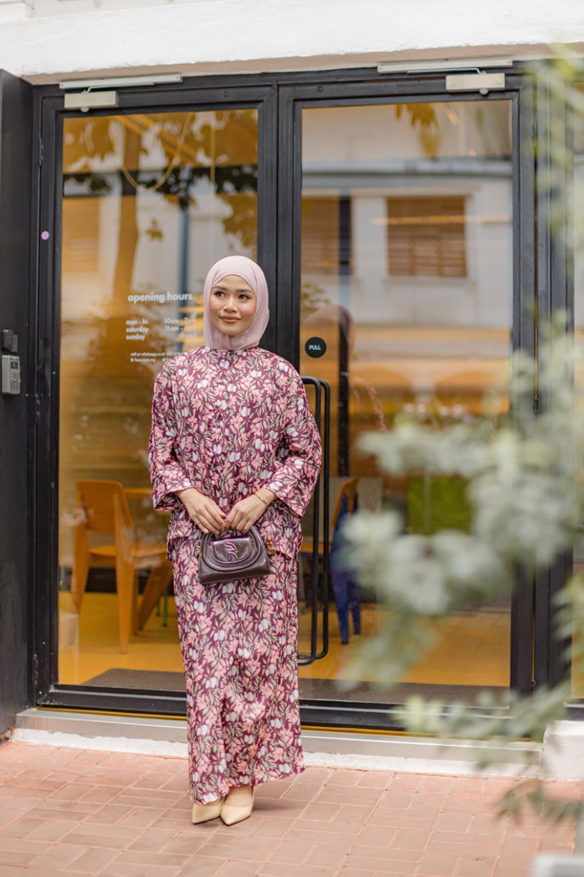 Kurung Dahlia (Preorder)