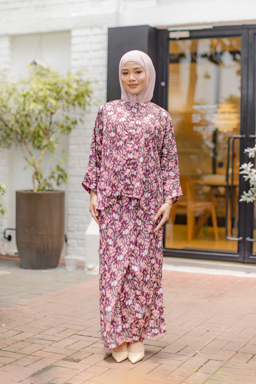 Kurung Dahlia (Preorder)
