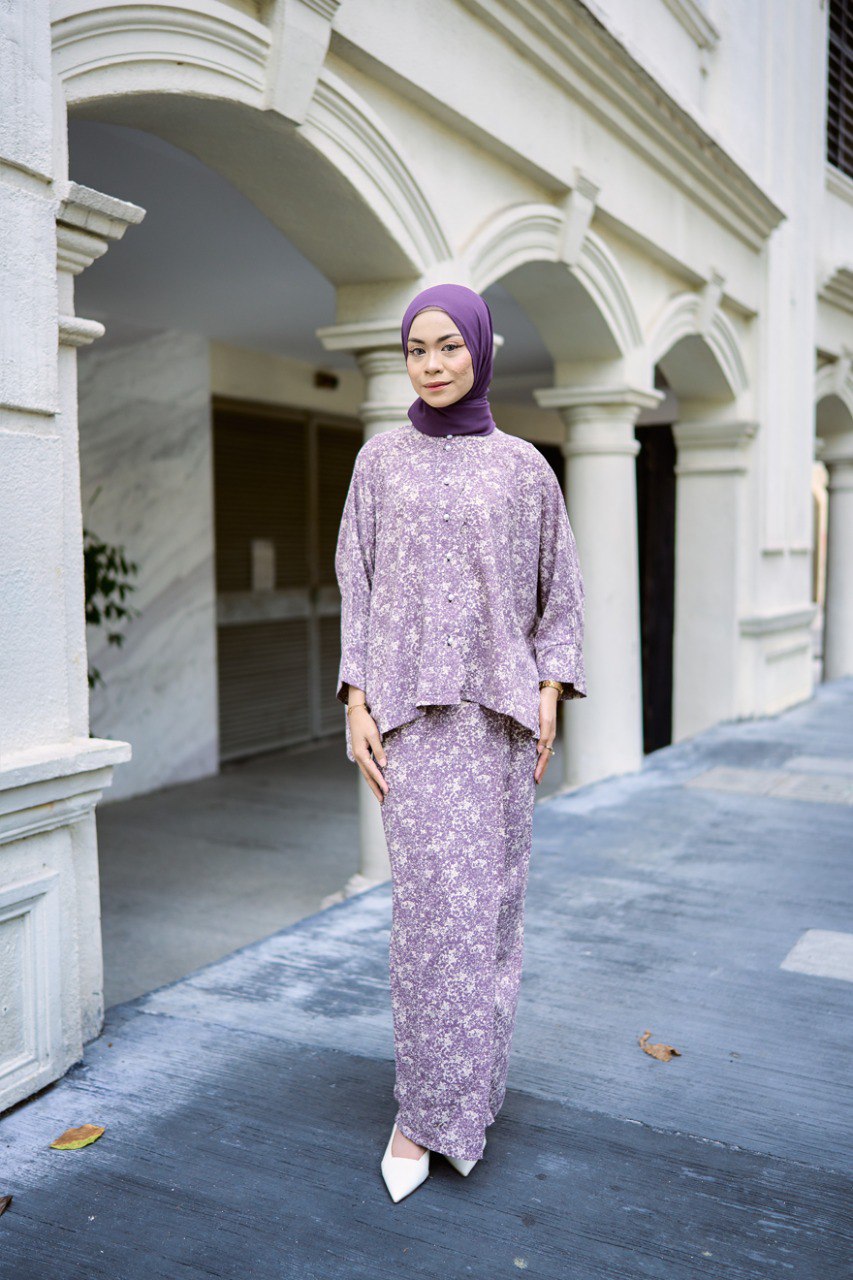 Kurung Dahlia (Preorder)