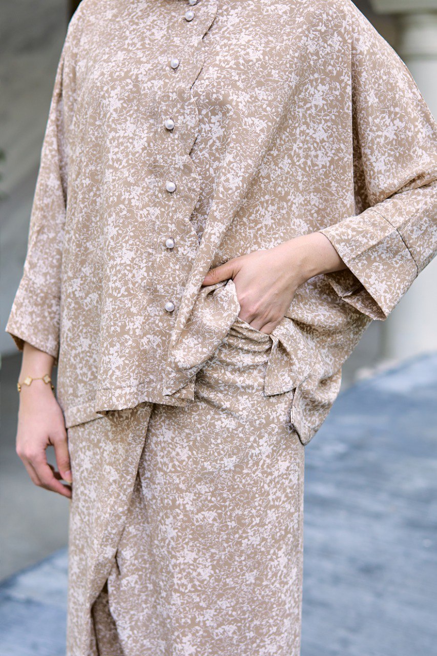 Kurung Dahlia (Preorder)