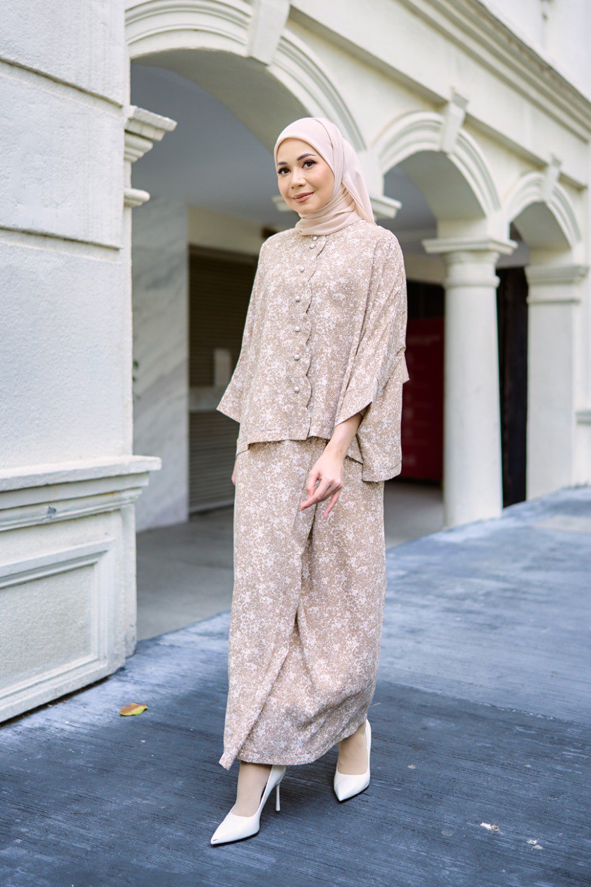 Kurung Dahlia (Preorder)