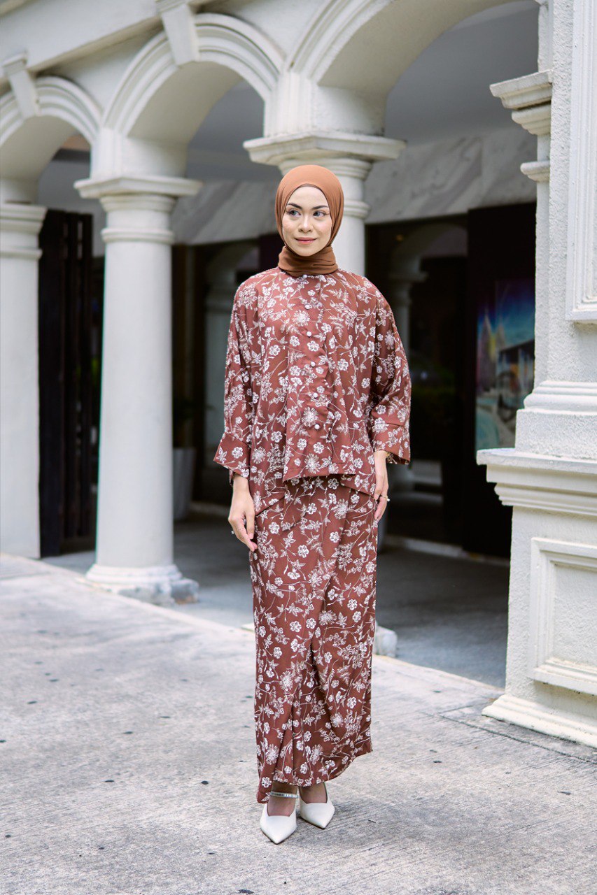 Kurung Dahlia (Preorder)