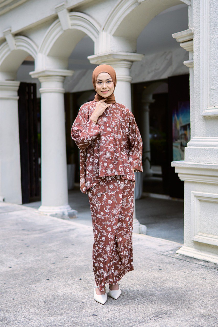 Kurung Dahlia (Preorder)
