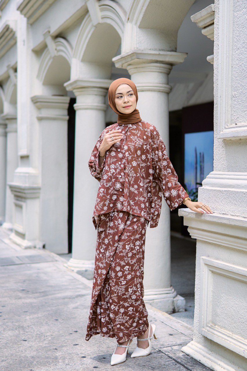 Kurung Dahlia (Preorder)