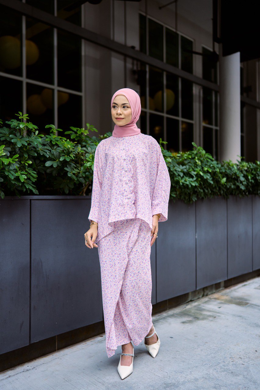 Kurung Dahlia (Preorder)