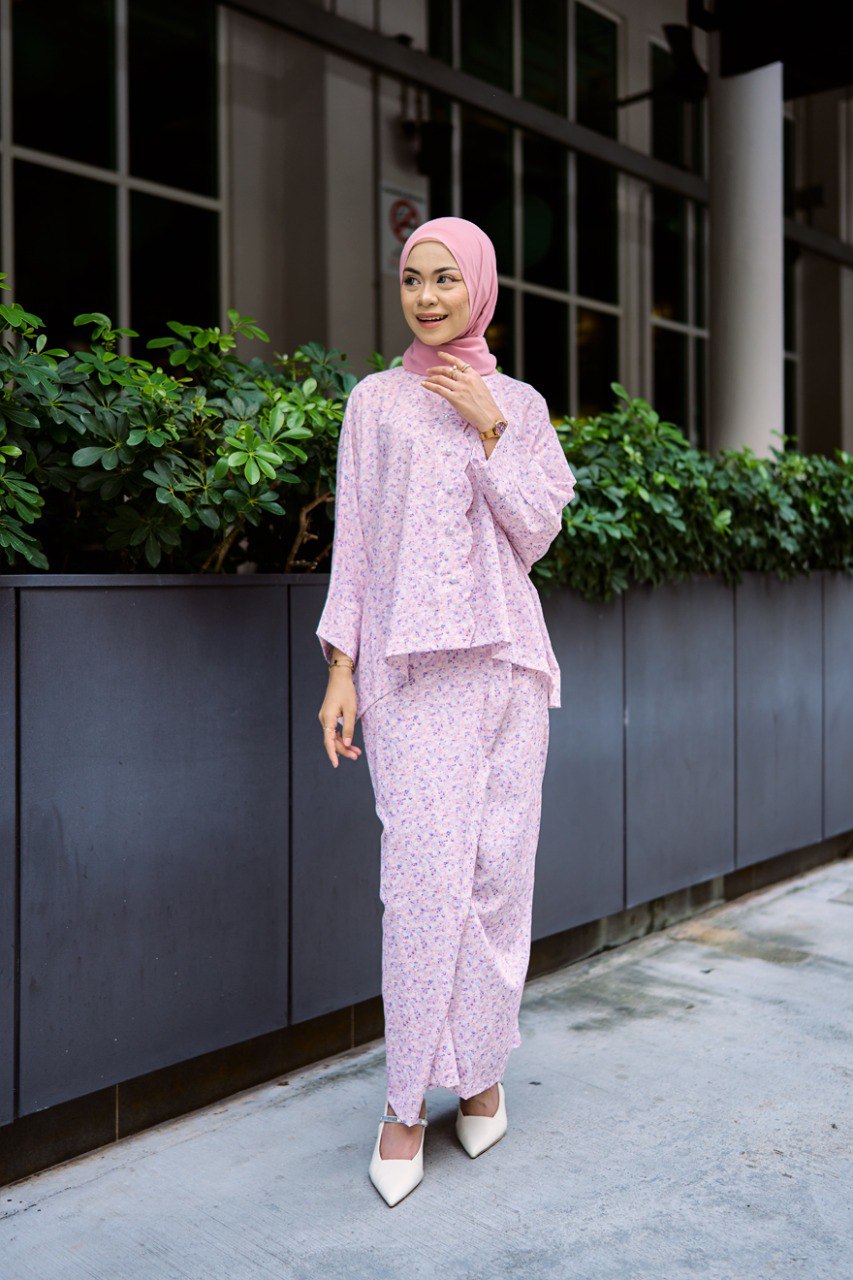 Kurung Dahlia (Preorder)