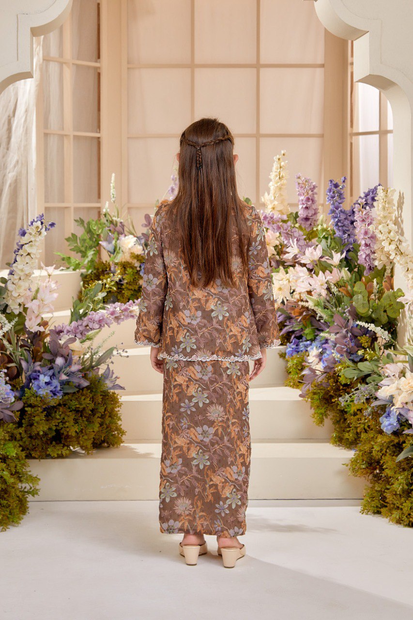 Kurung Melur (Preorder)