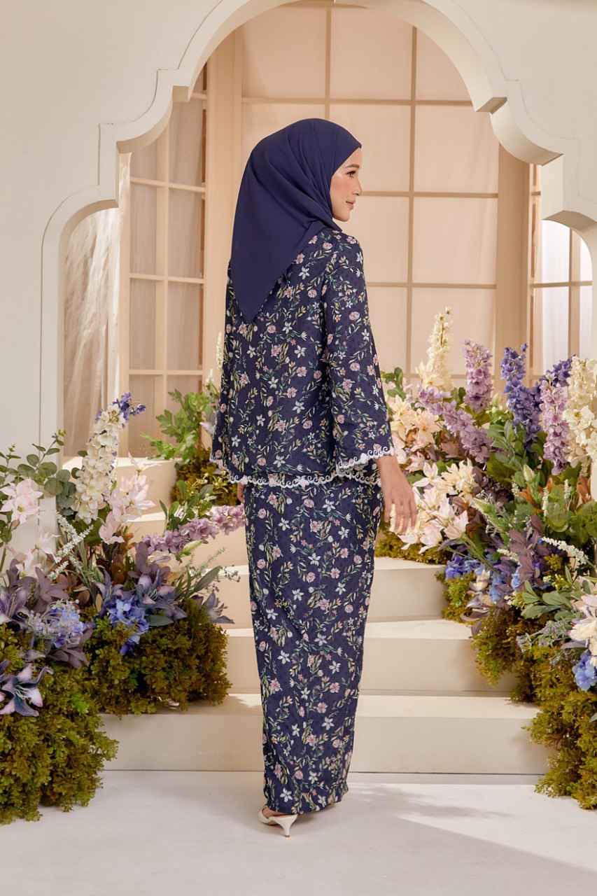 Kurung Melur (Preorder)