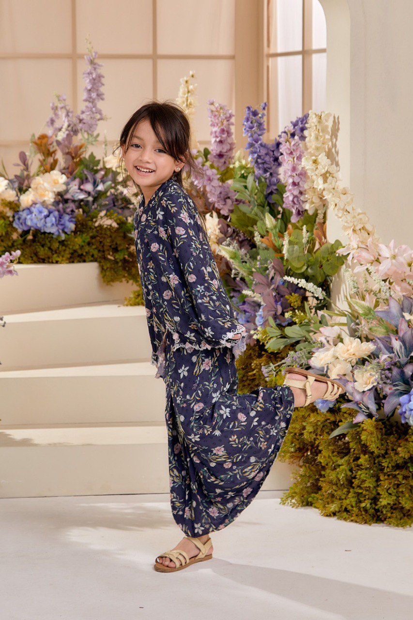 Kurung Melur (Preorder)