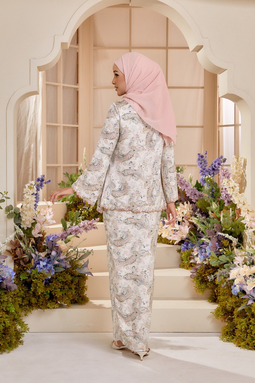 Kurung Melur (Preorder)
