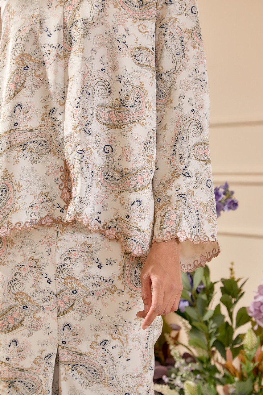 Kurung Melur (Preorder)