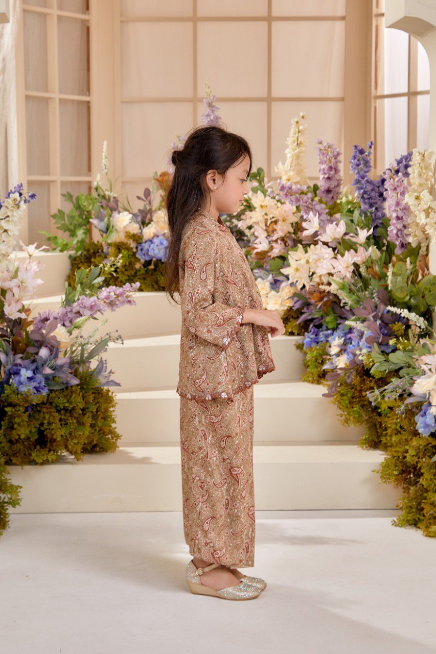 Kurung Melur (Preorder)