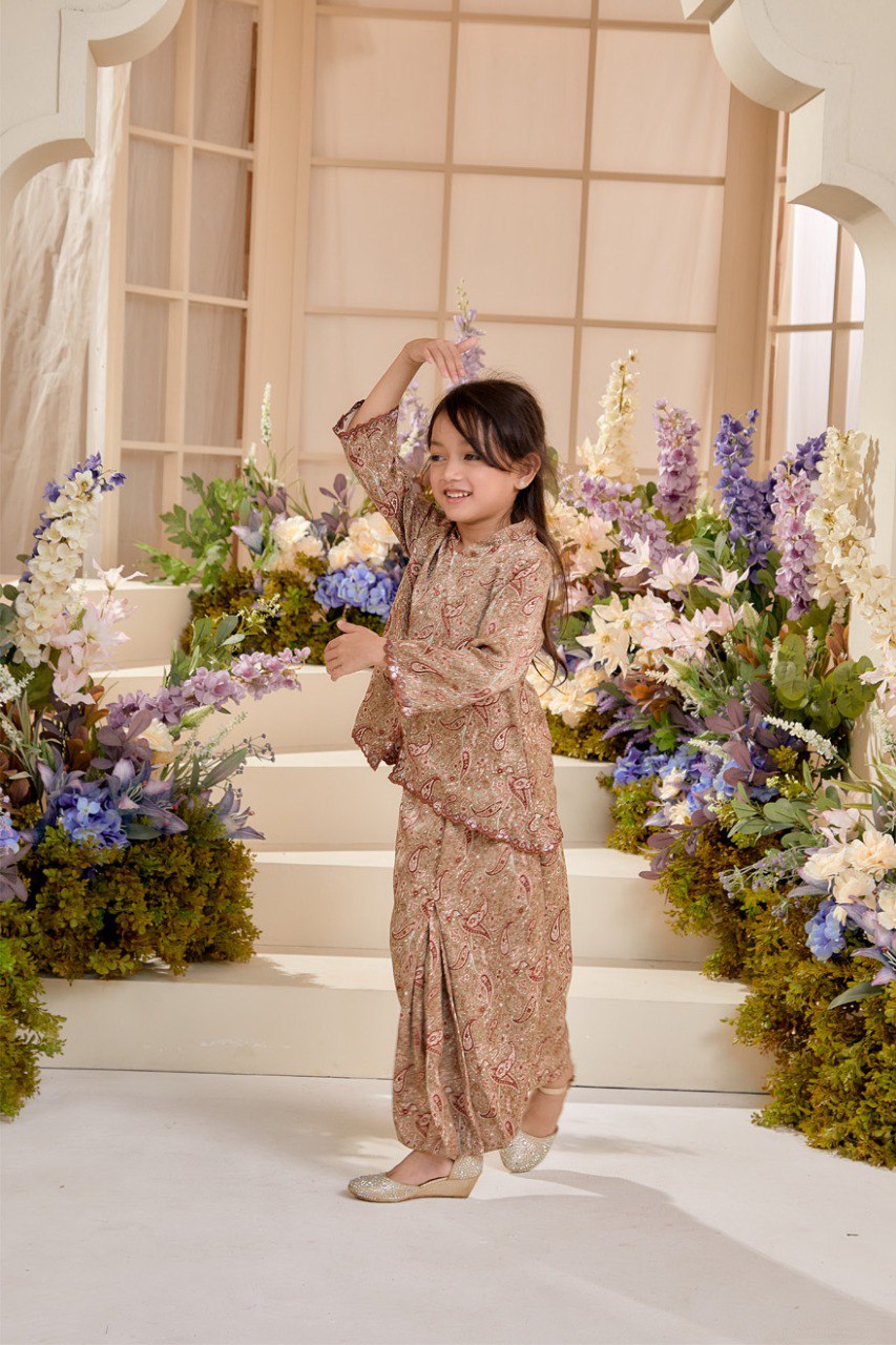 Kurung Melur (Preorder)