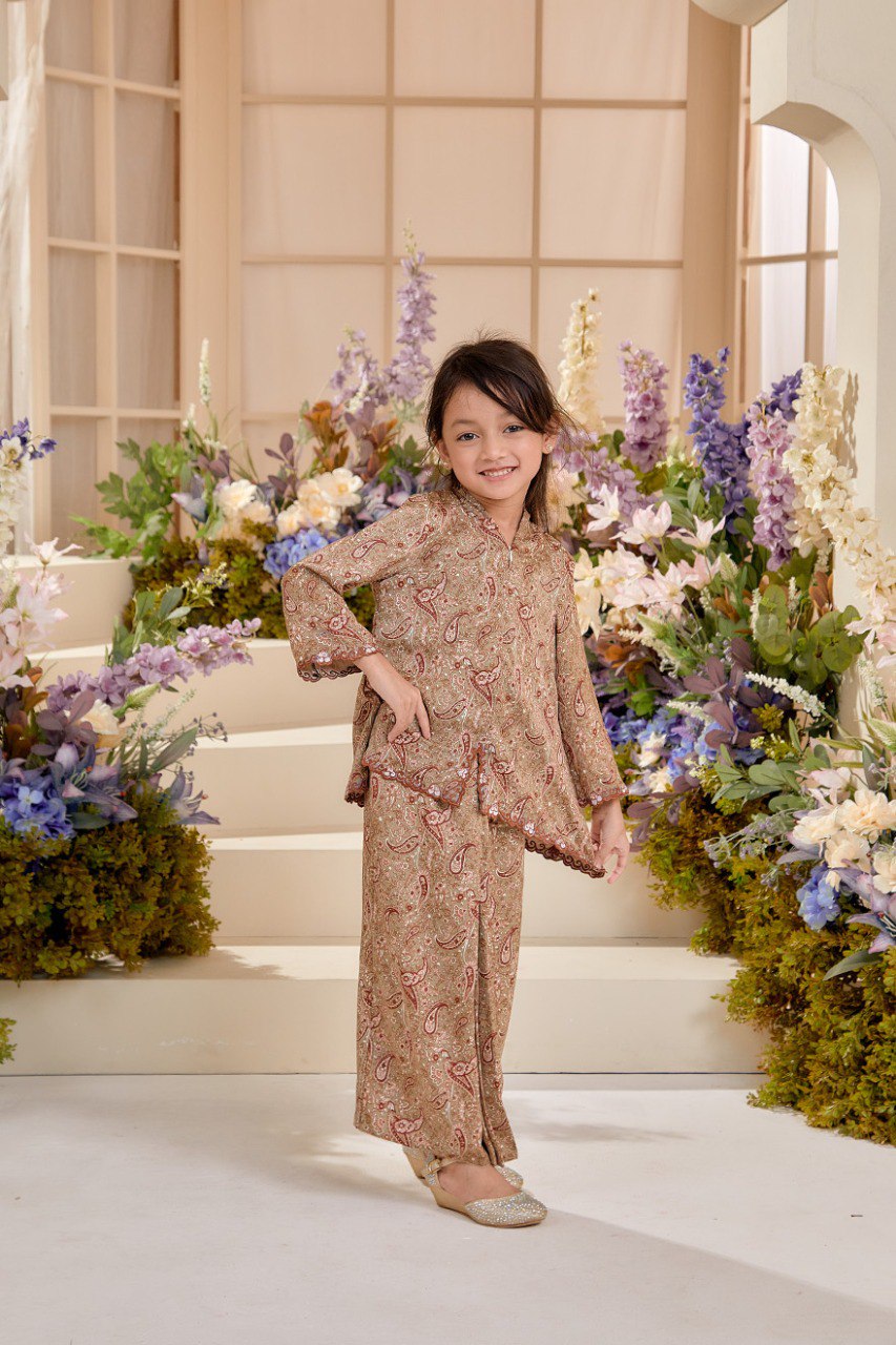 Kurung Melur (Preorder)