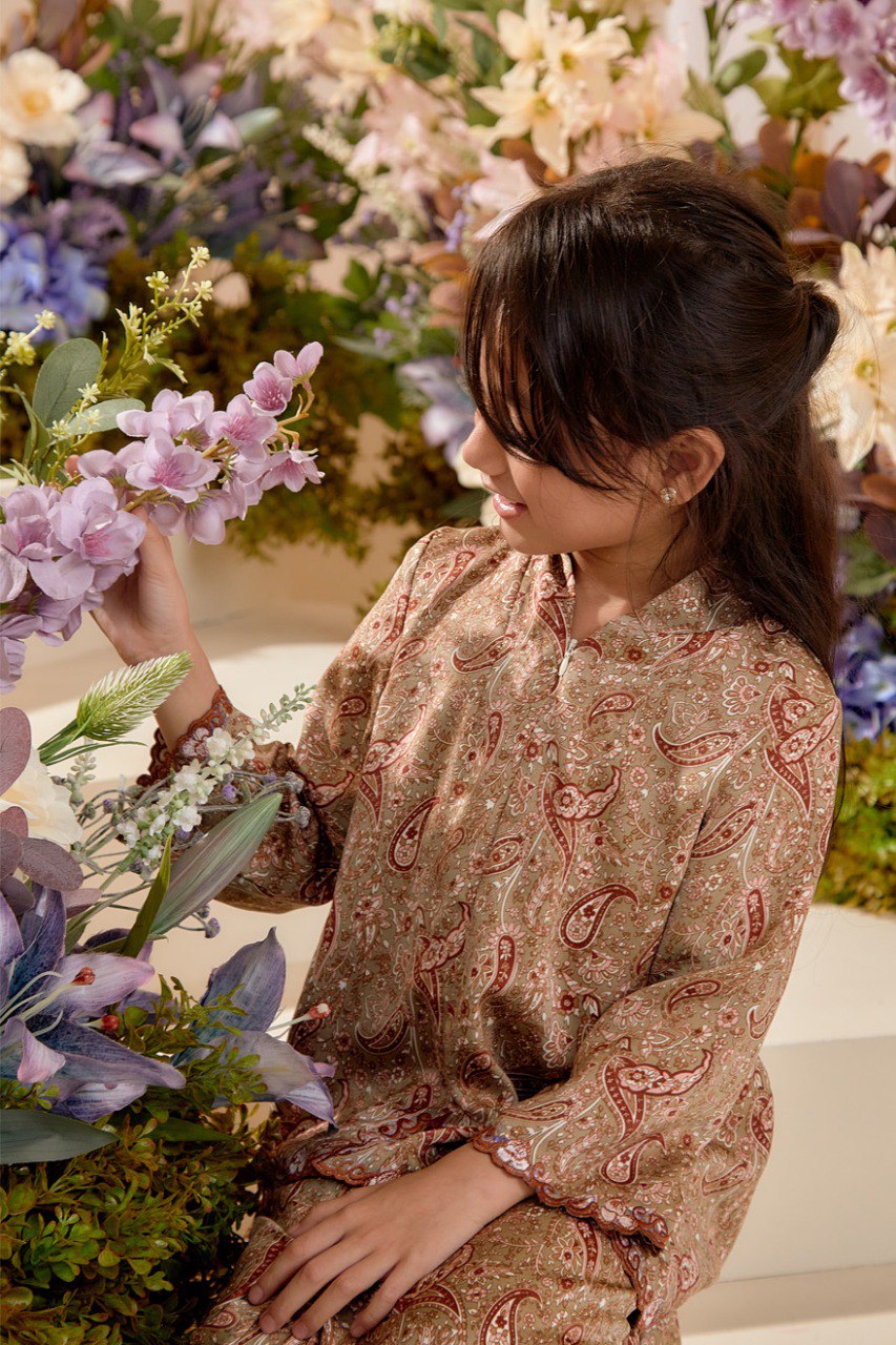 Kurung Melur (Preorder)