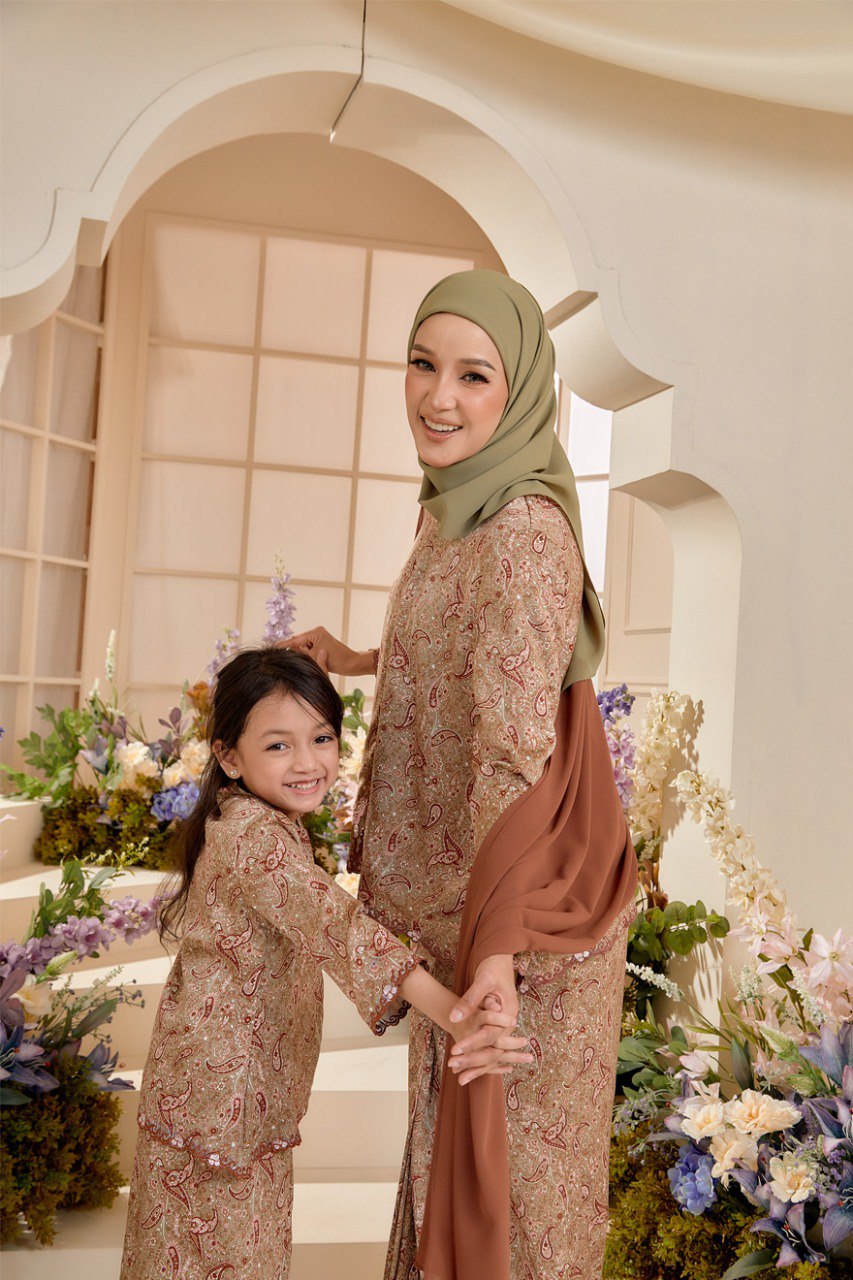 Kurung Melur (Preorder)