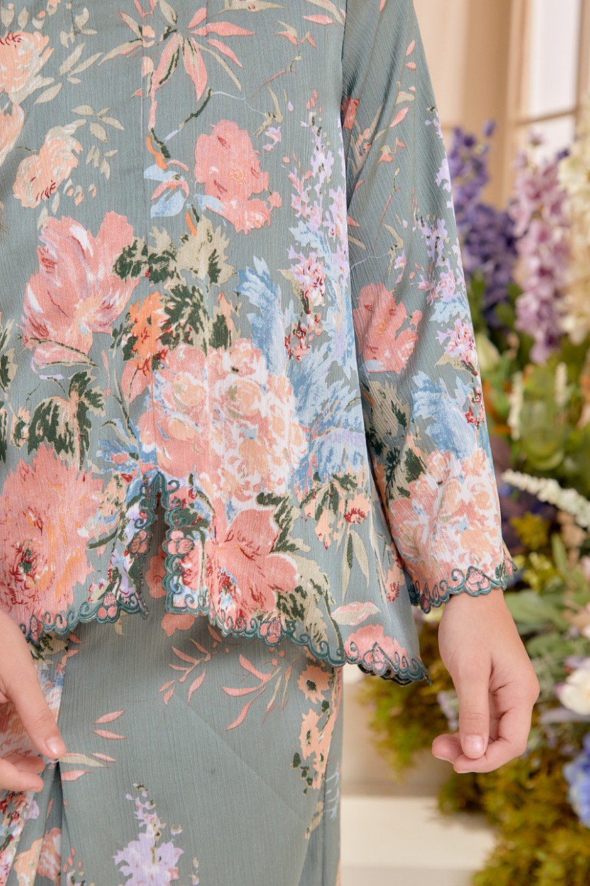 Kurung Melur (Preorder)