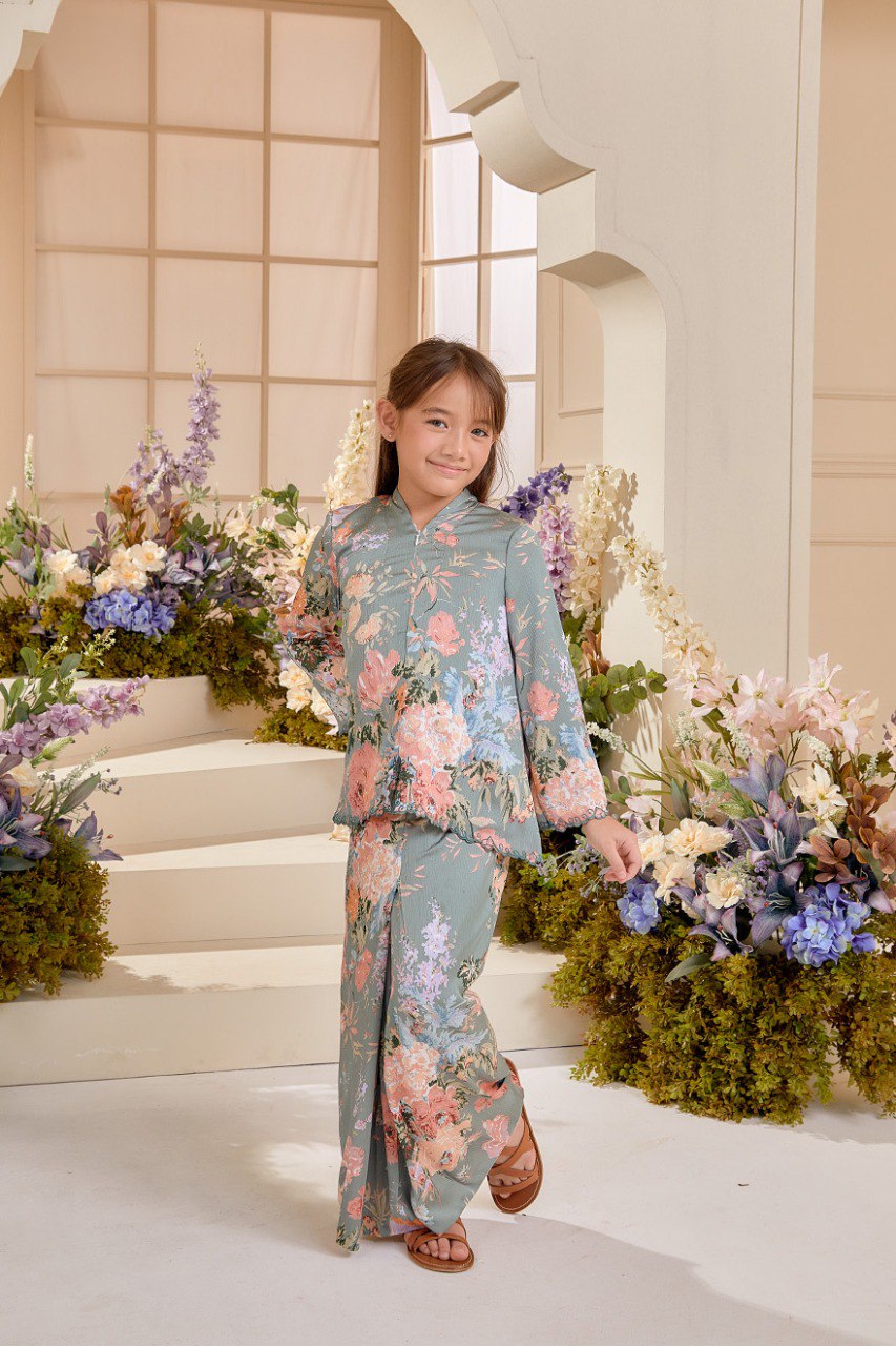 Kurung Melur (Preorder)