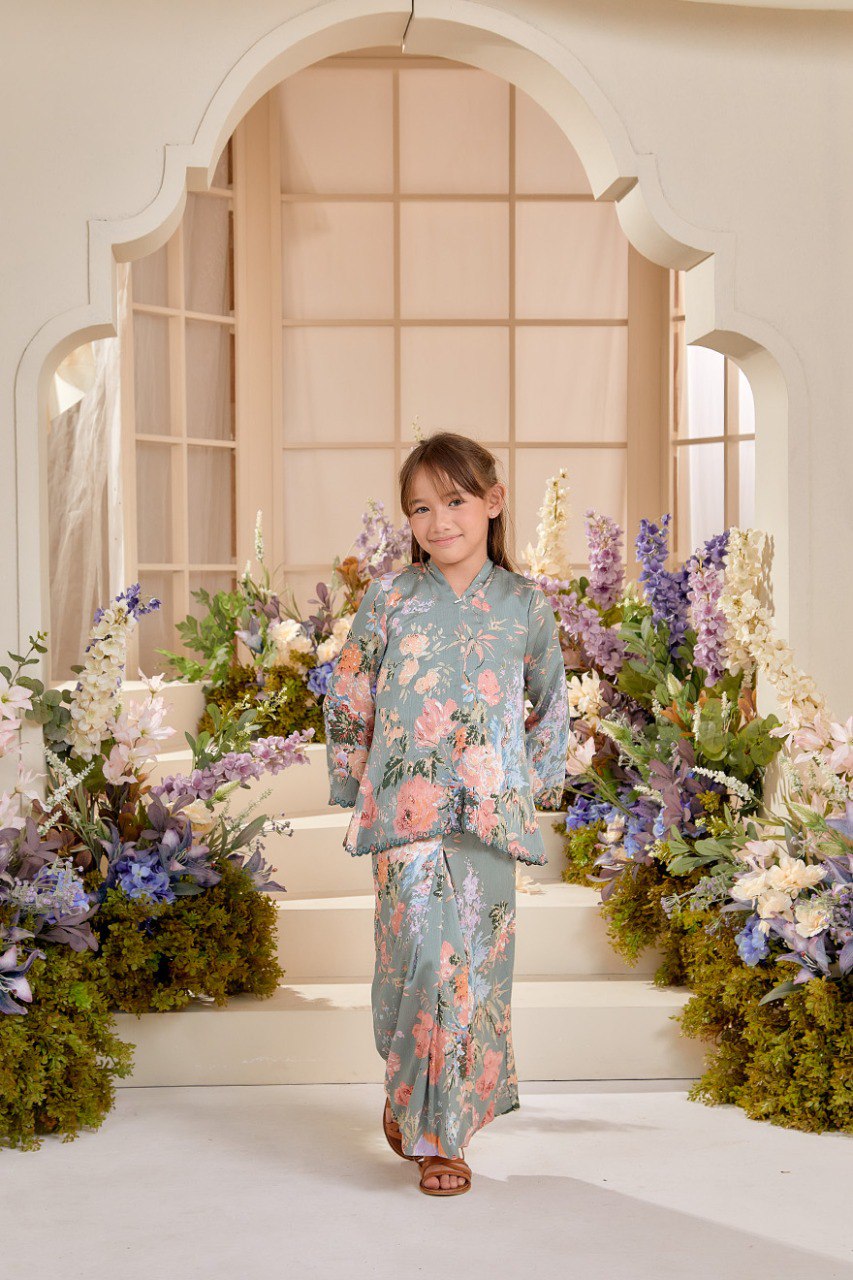 Kurung Melur (Preorder)