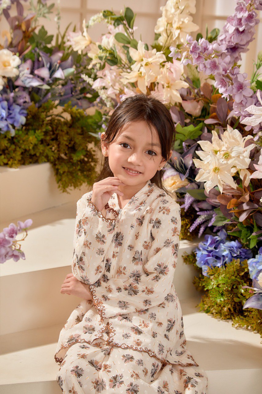 Kurung Melur (Preorder)