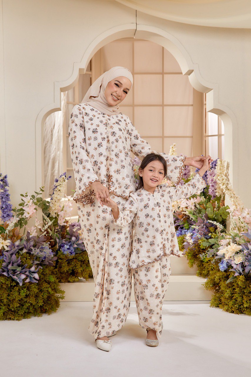 Kurung Melur (Preorder)