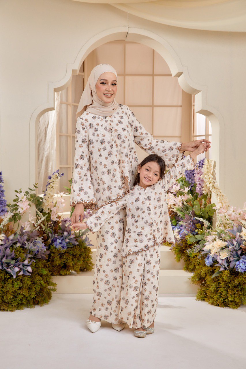 Kurung Melur (Preorder)