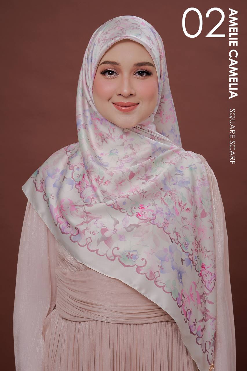 Amelie Camelia (Preorder)