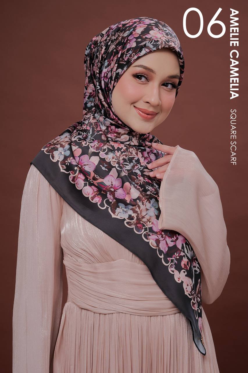 Amelie Camelia (Preorder)