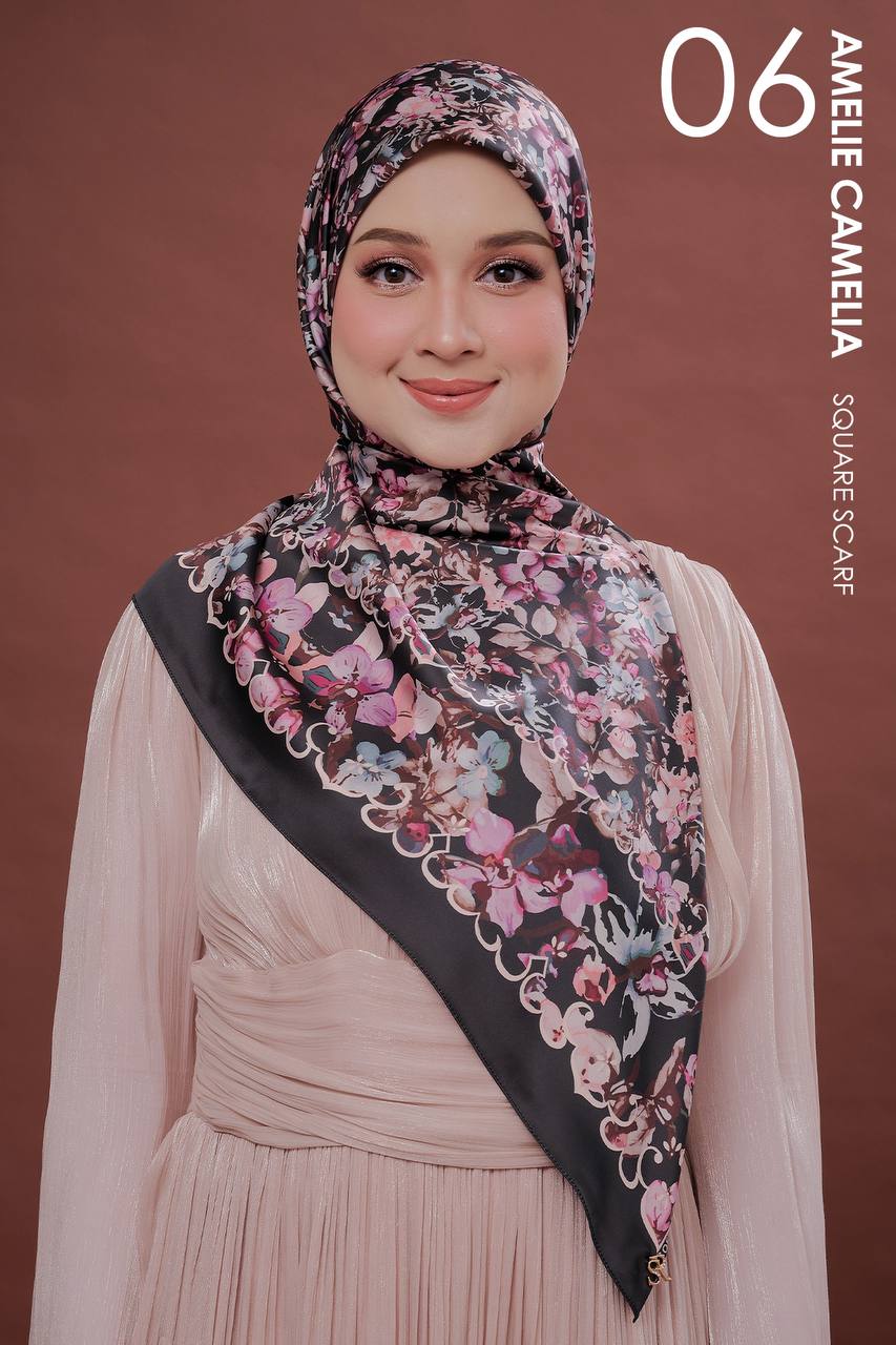 Amelie Camelia (Preorder)