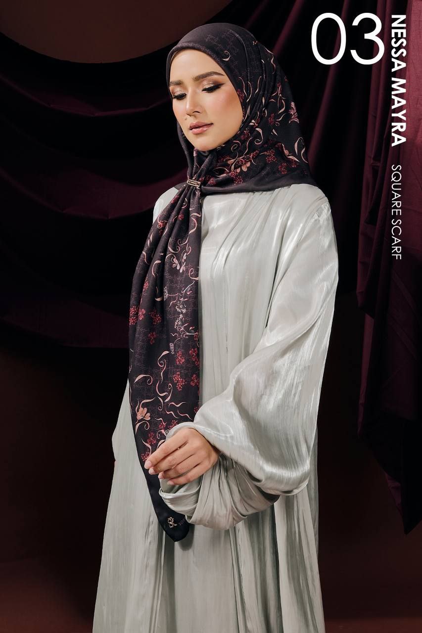 Nessa Mayra Square (Preorder)