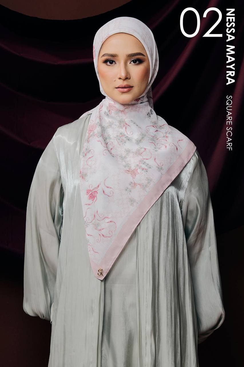 Nessa Mayra Square (Preorder)