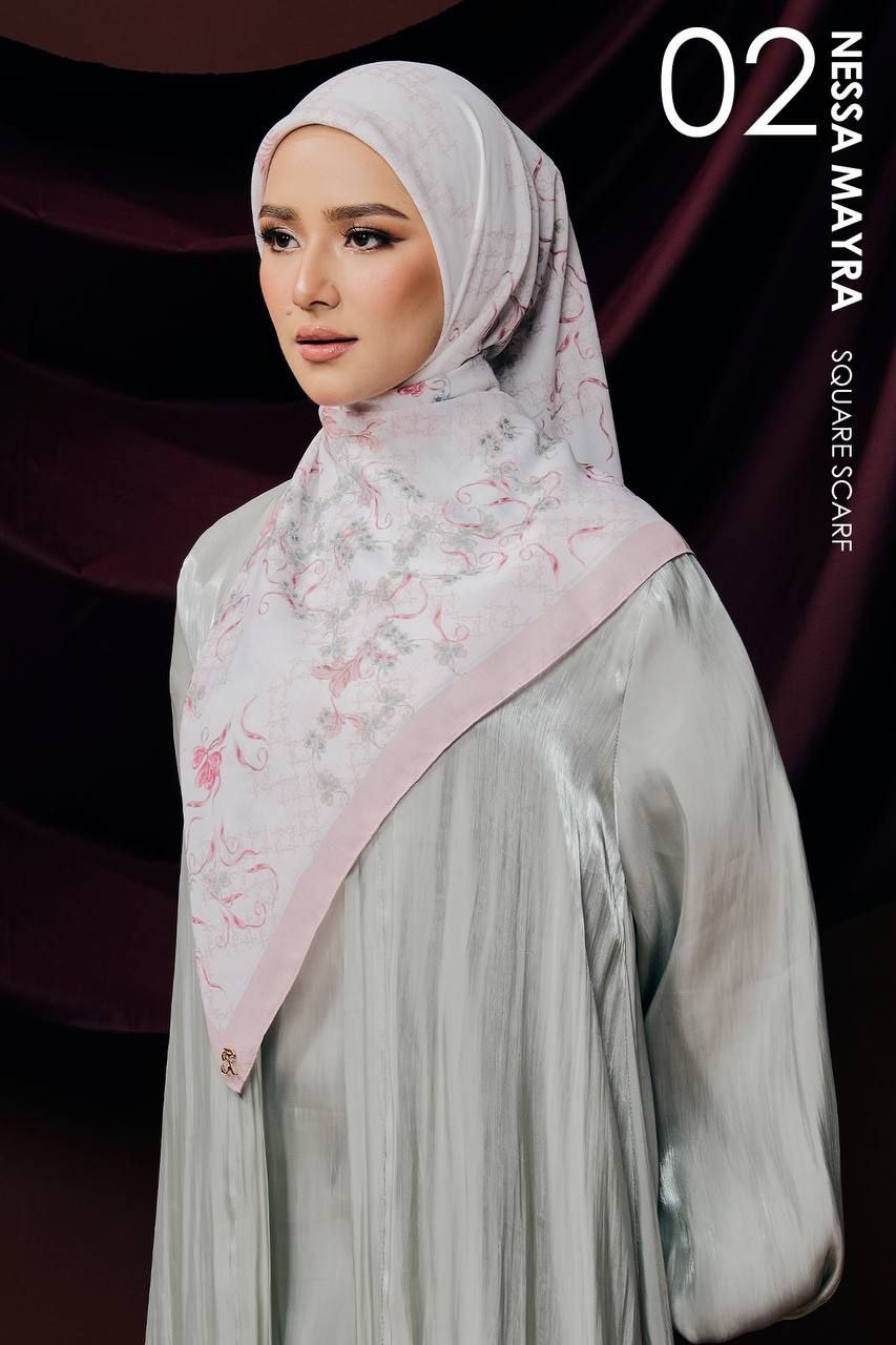 Nessa Mayra Square (Preorder)