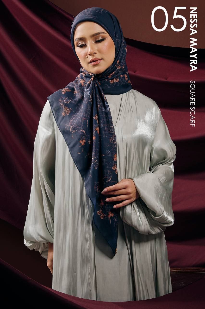 Nessa Mayra Square (Preorder)