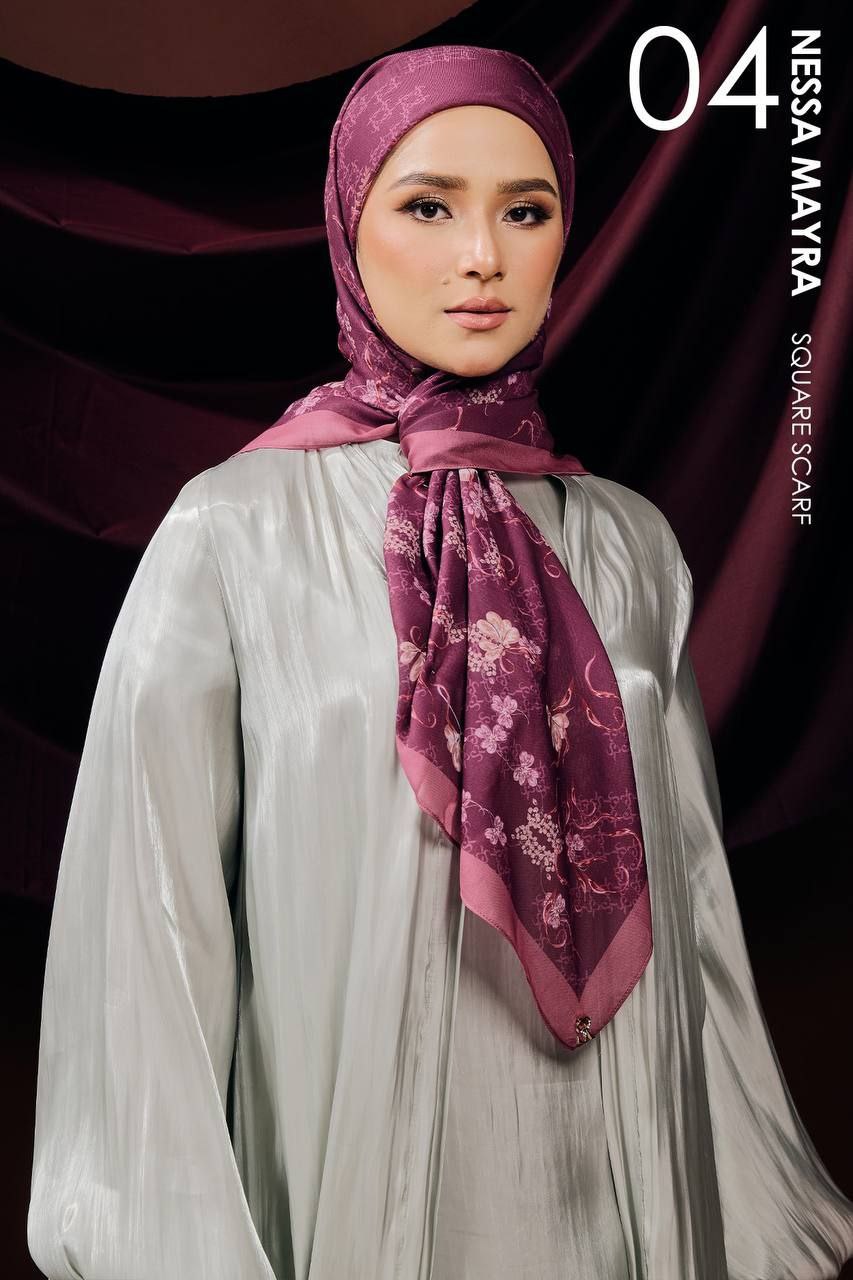 Nessa Mayra Square (Preorder)