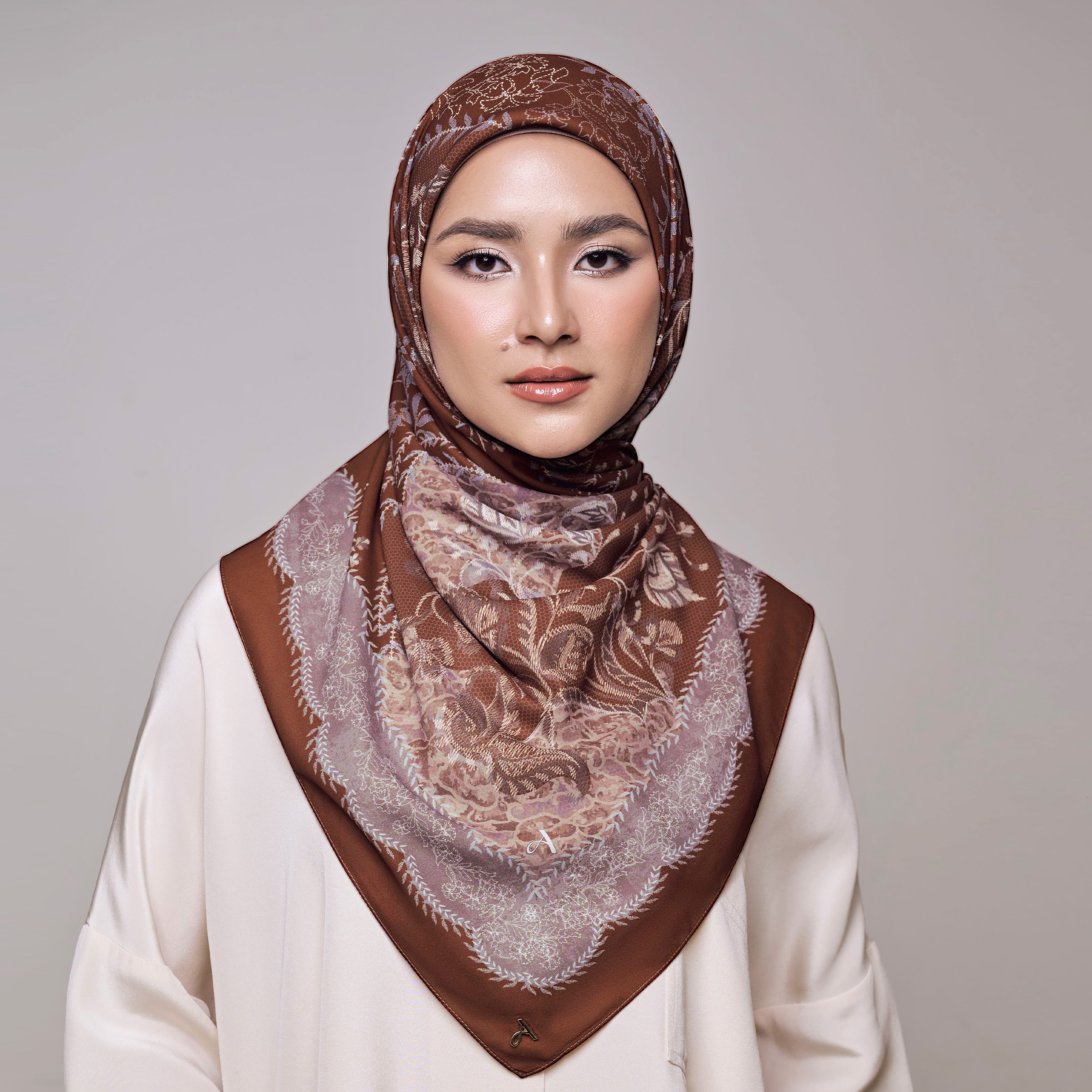 Awan Larat (Preorder)