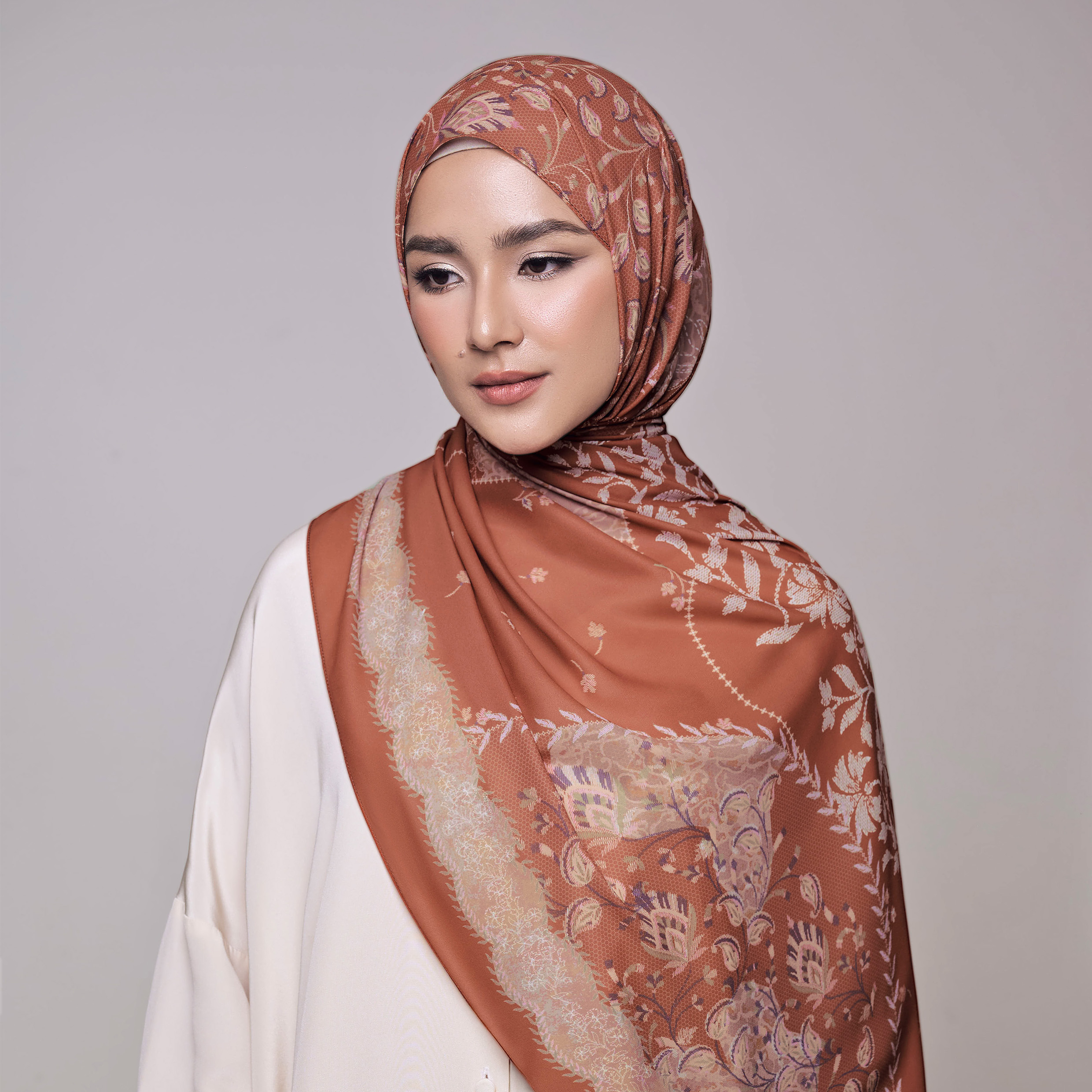 Awan Larat (Preorder)