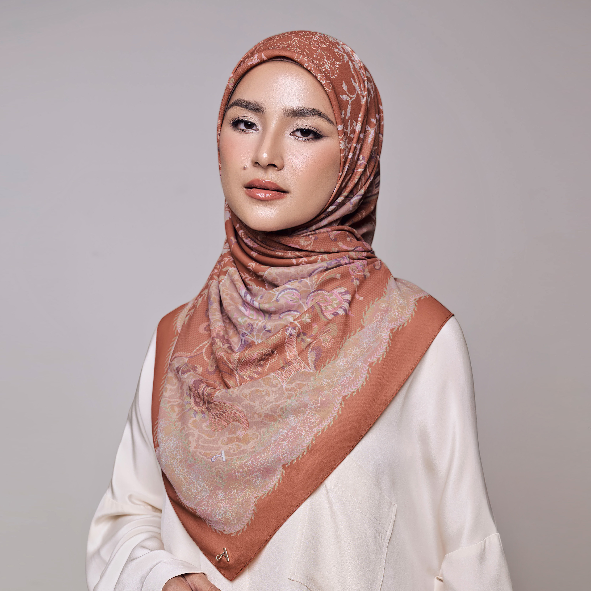 Awan Larat (Preorder)