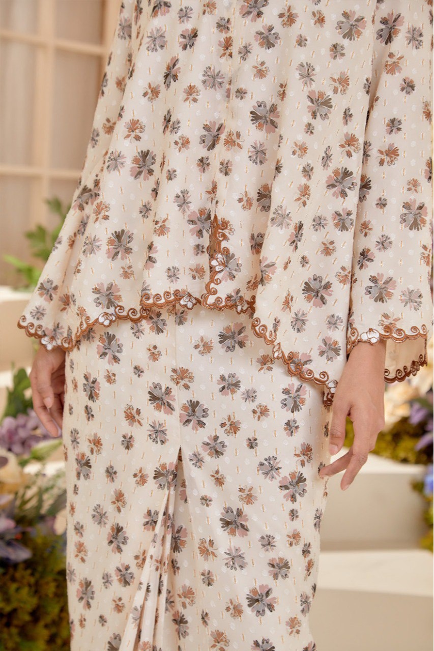 Kurung Melur (Preorder)