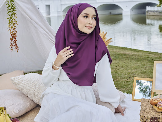 Erina Satin Snood