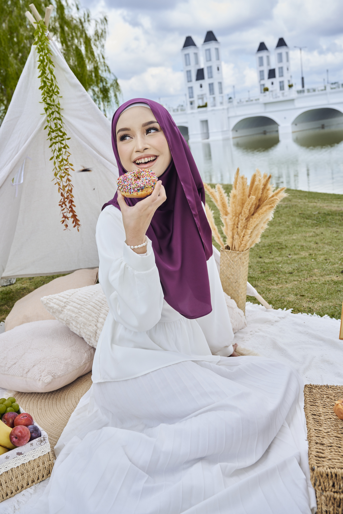 Erina Satin Snood