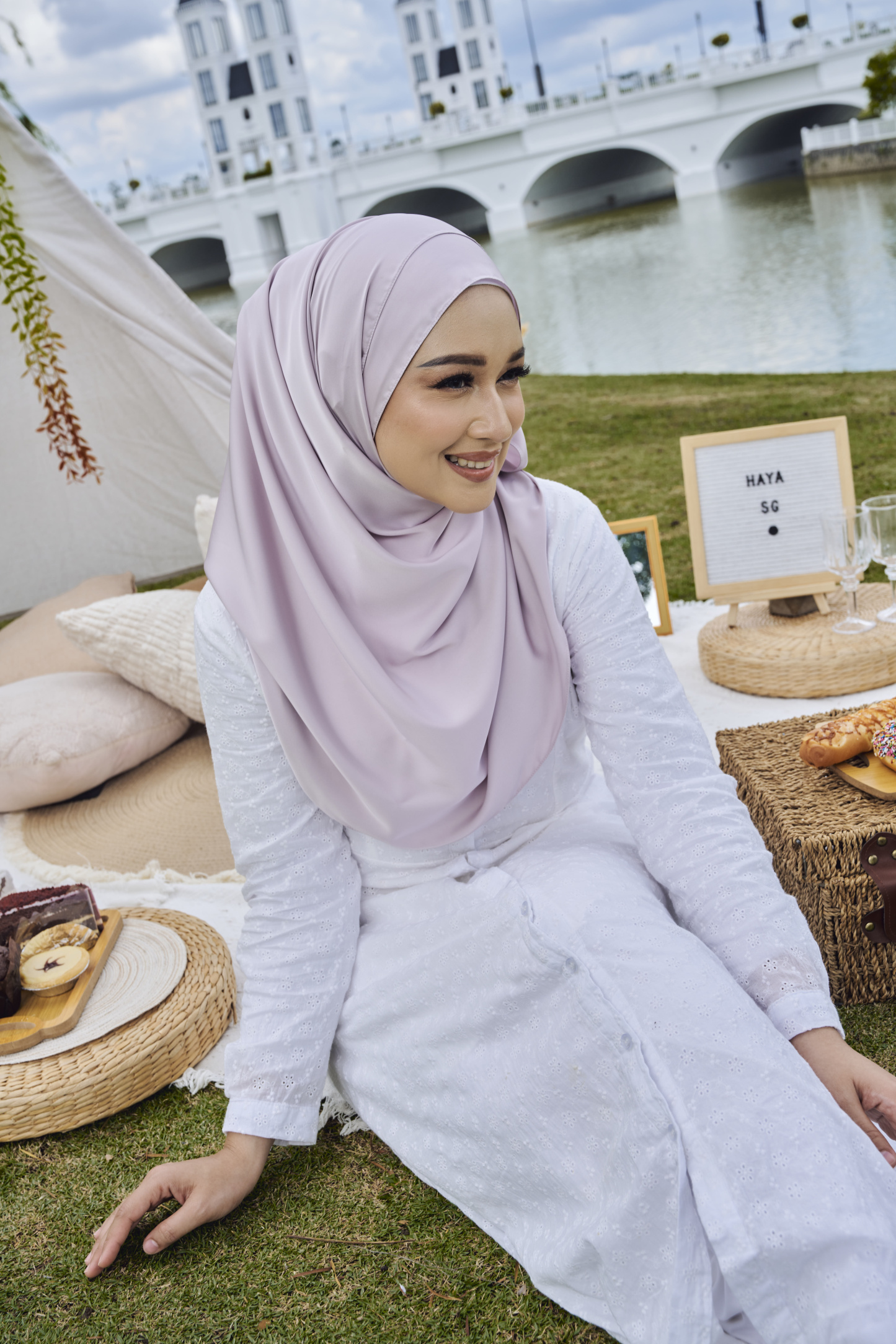 Erina Satin Snood