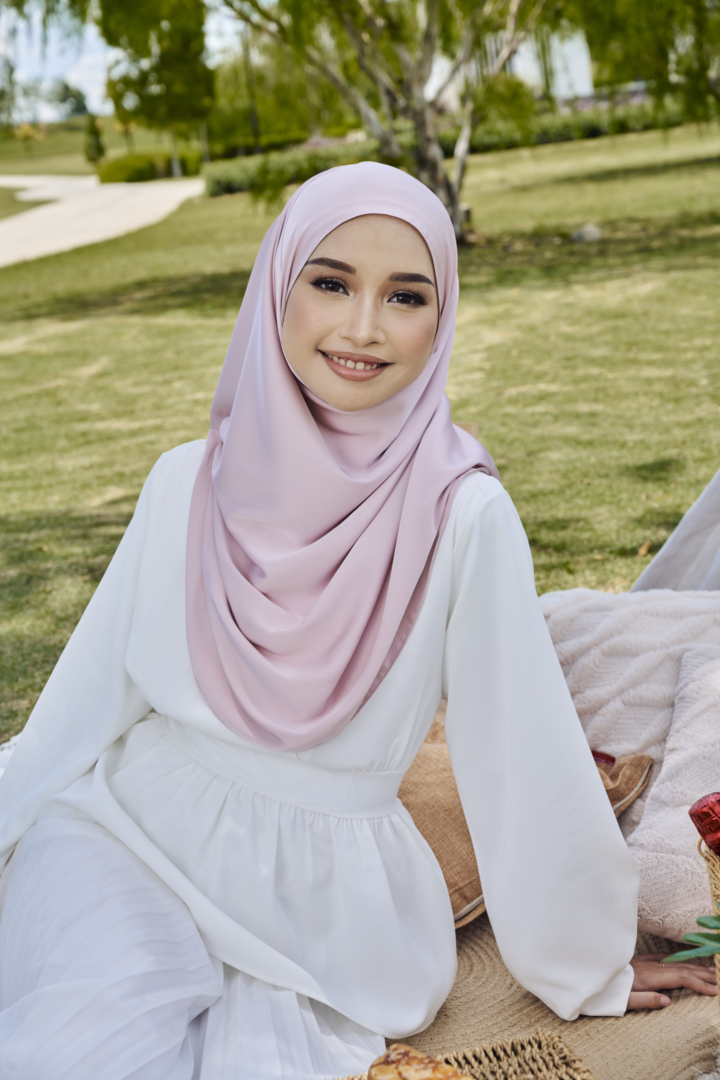 Erina Satin Snood