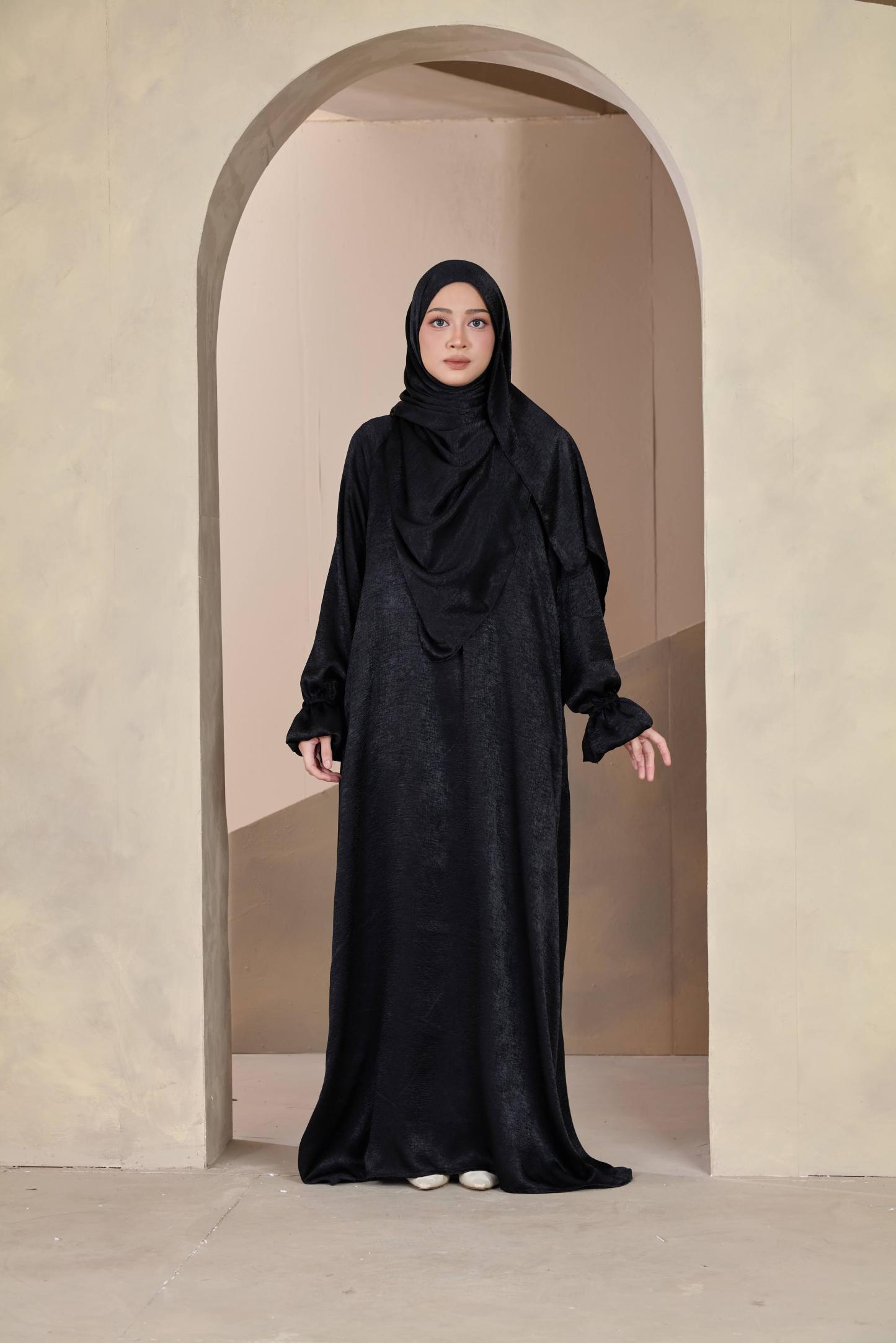 Azra Abaya
