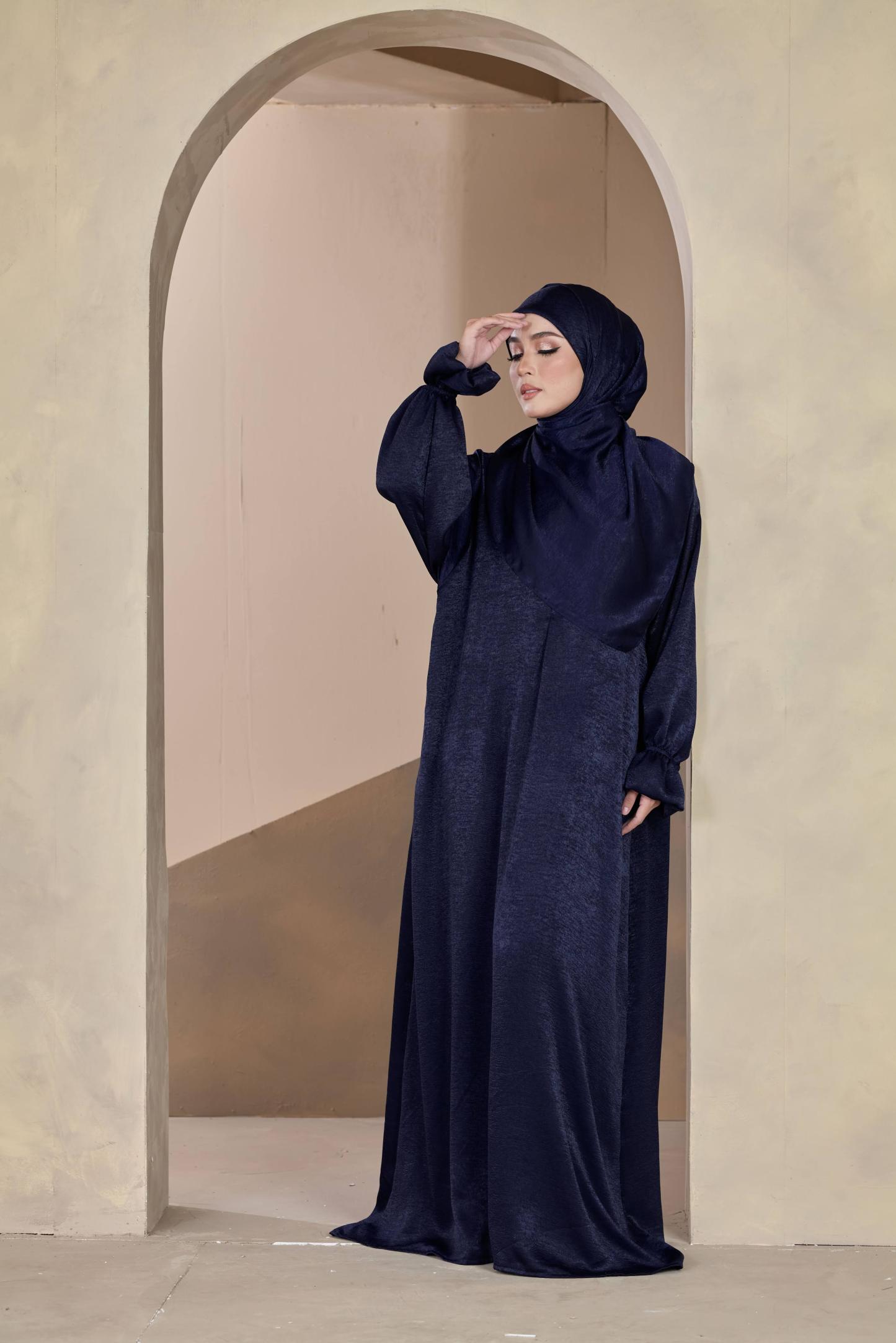 Azra Abaya