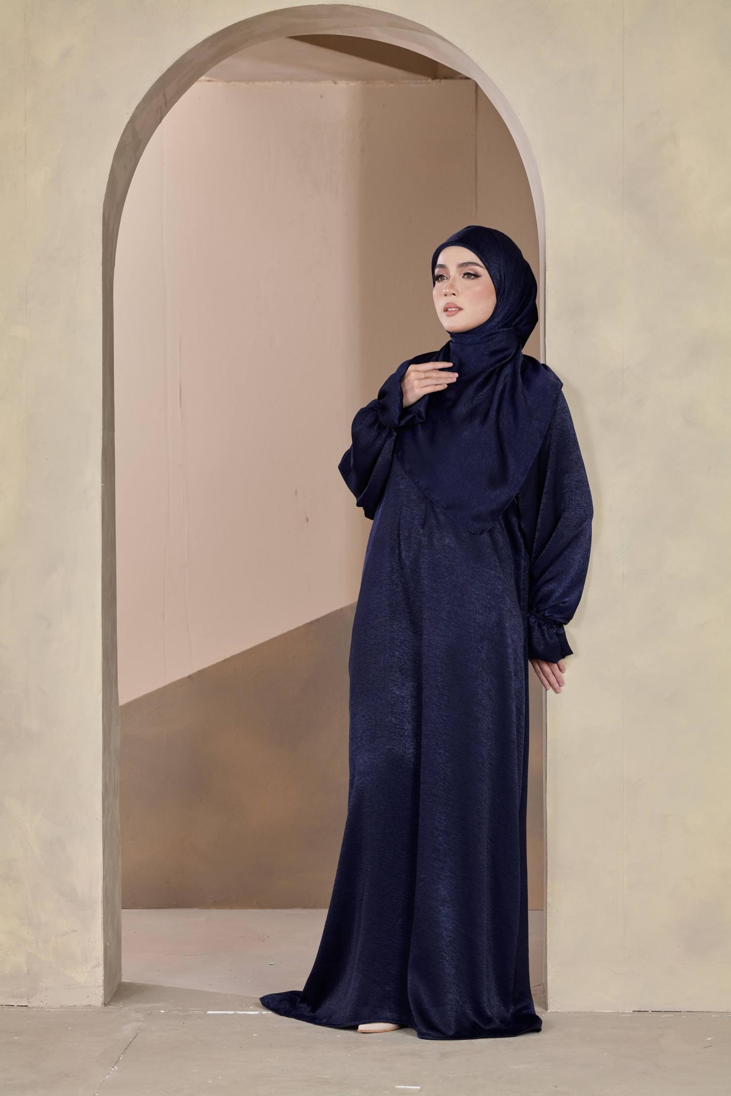 Azra Abaya