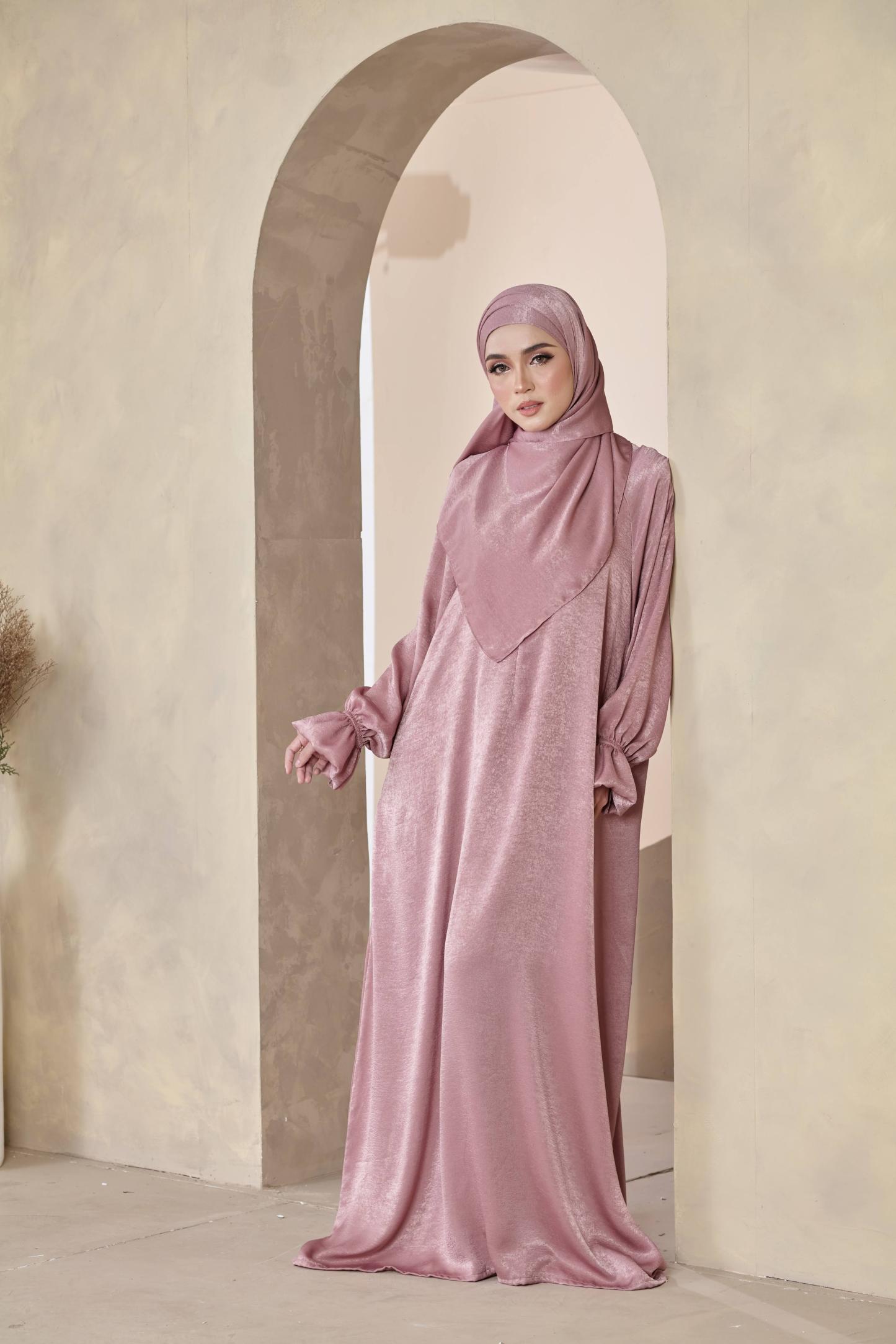 Azra Abaya