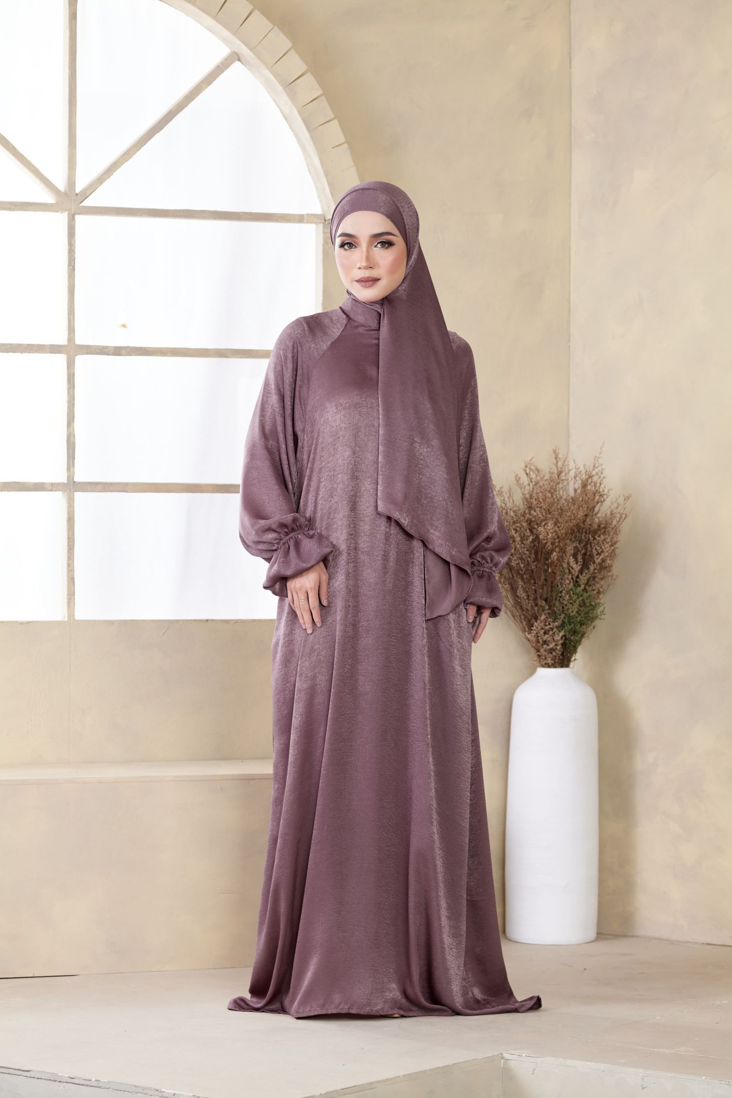 Azra Abaya
